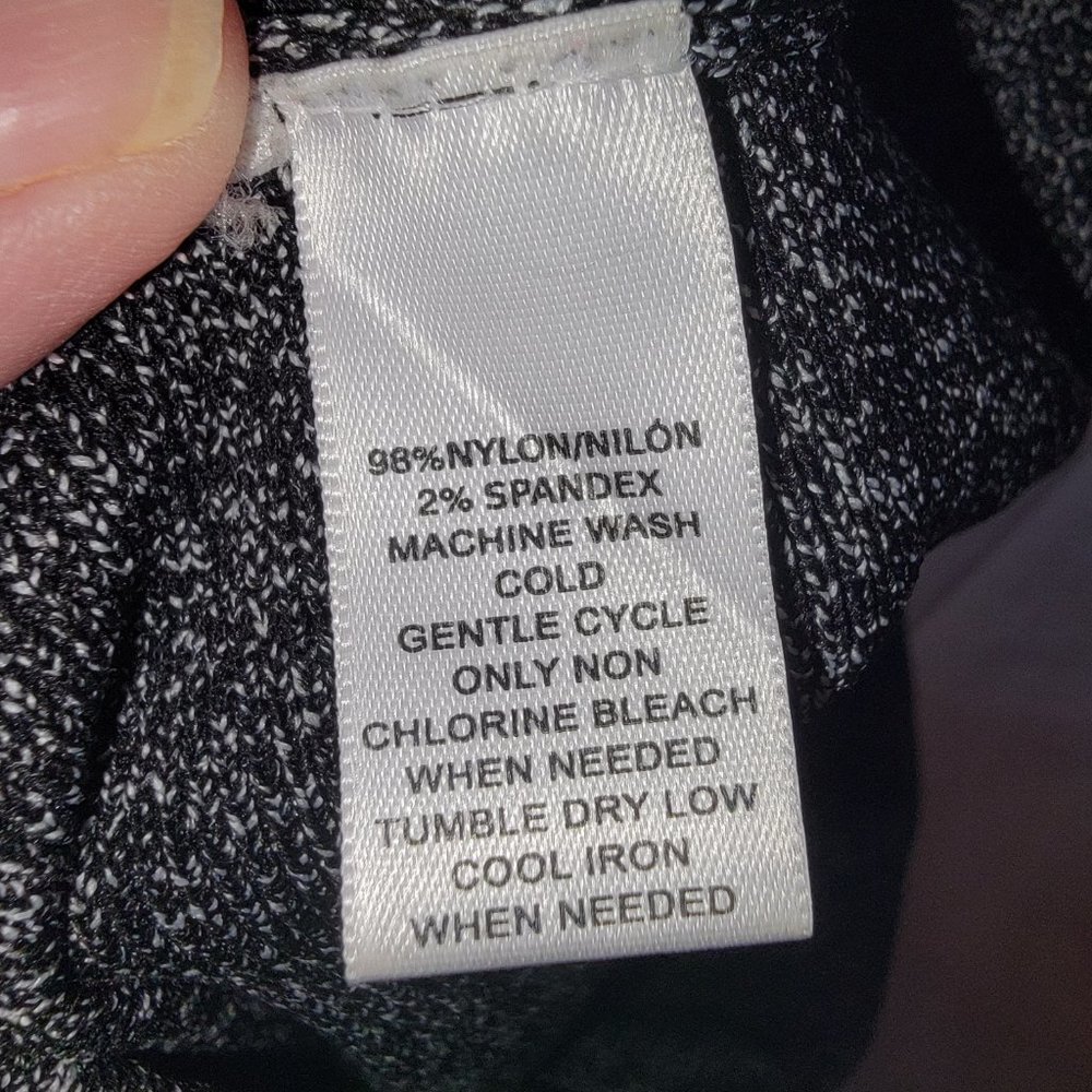Ann Taylor Loft Petites Mini Skirt Size MP Like New - Heathered black - Picture 4 of 4
